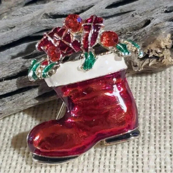 Fashion Jewelry Jewelry - Y2K 90s Christmas Stocking Boot Rhinestone Enamel Christmas Sweater Pin Brooch
